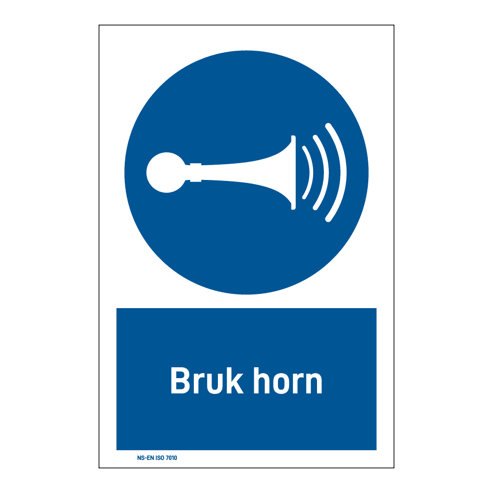 Påbud klistremerke: "Bruk horn" m/tekst under